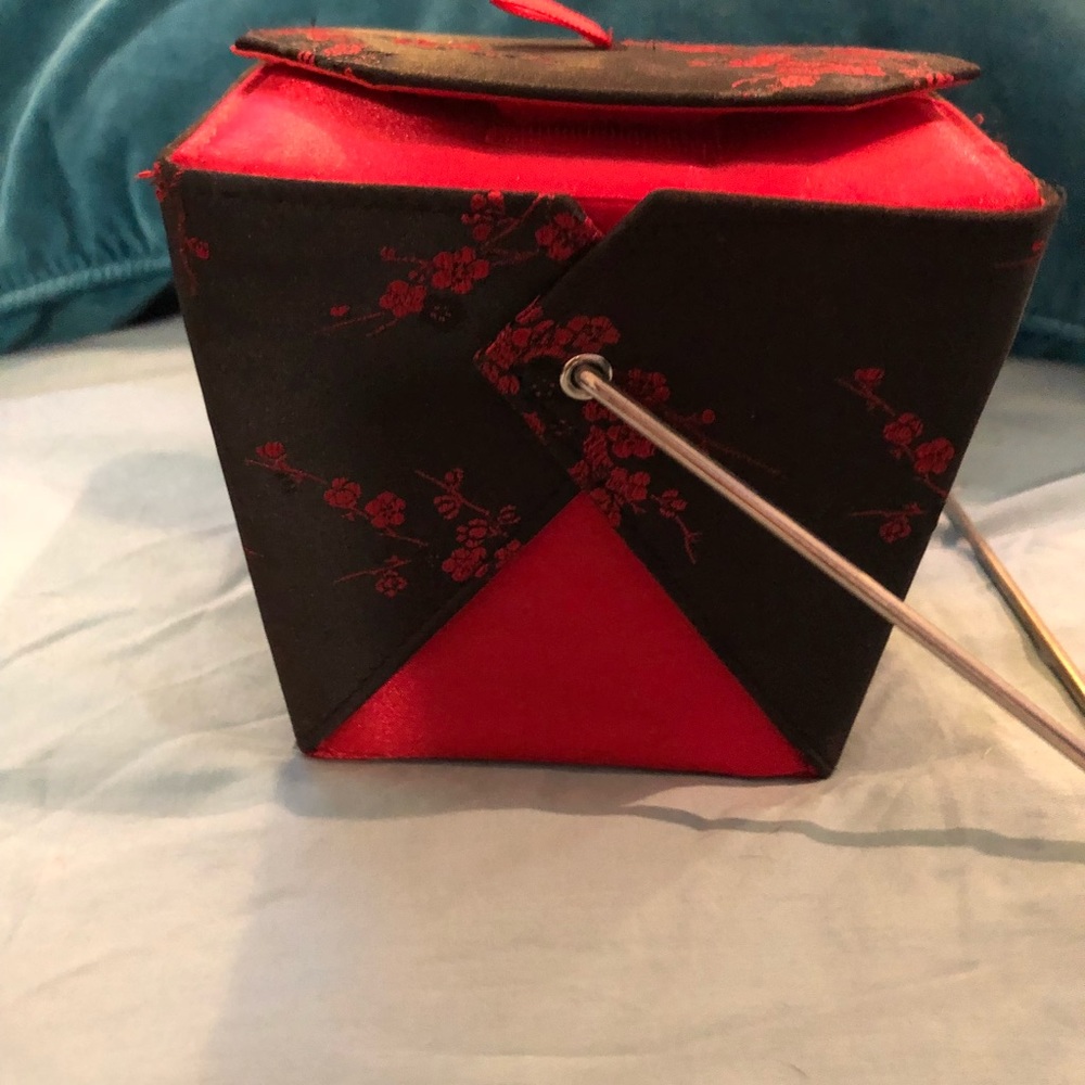 Takeout box purse